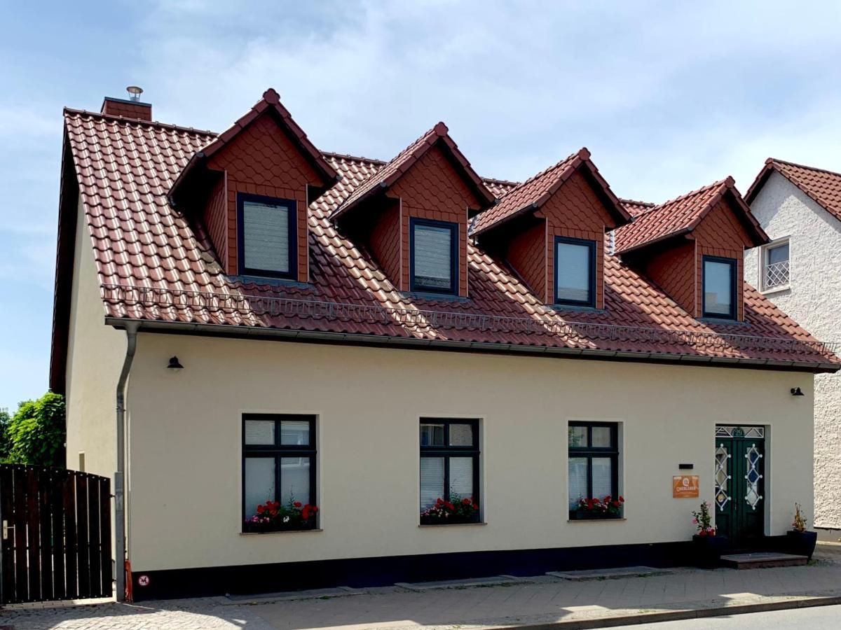 Ferienapartments Querleben Миров Экстерьер фото